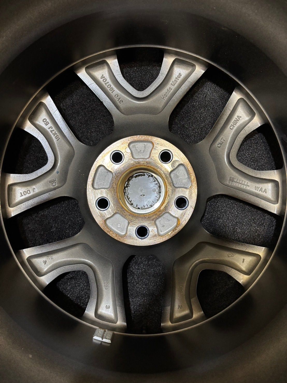 ブリヂストン　アレンザHL33 225/55/18 zr-v純正タイヤ4本　良品 ブリヂストン アレンザHL33 225/55/18 zr-v純正タイヤ4本 良品