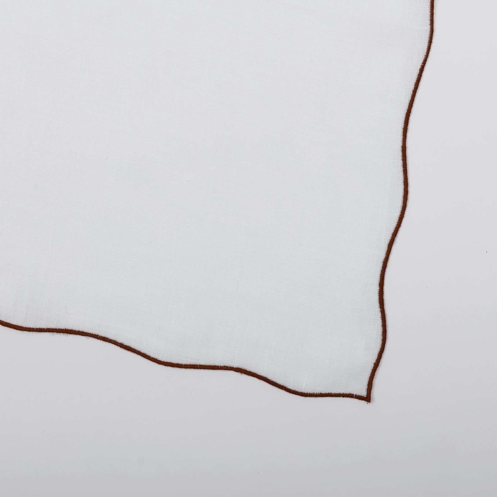 Mungai ムンガイ パイピング ポケットチーフ