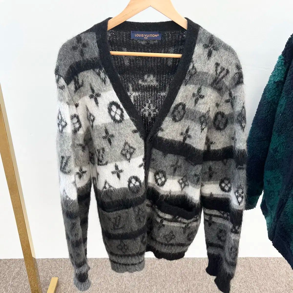 秋の断捨離！ルイヴィトンモノグラムモヘアカーディガン 秋の断捨離！ルイヴィトンモノグラムモヘアカーディガン