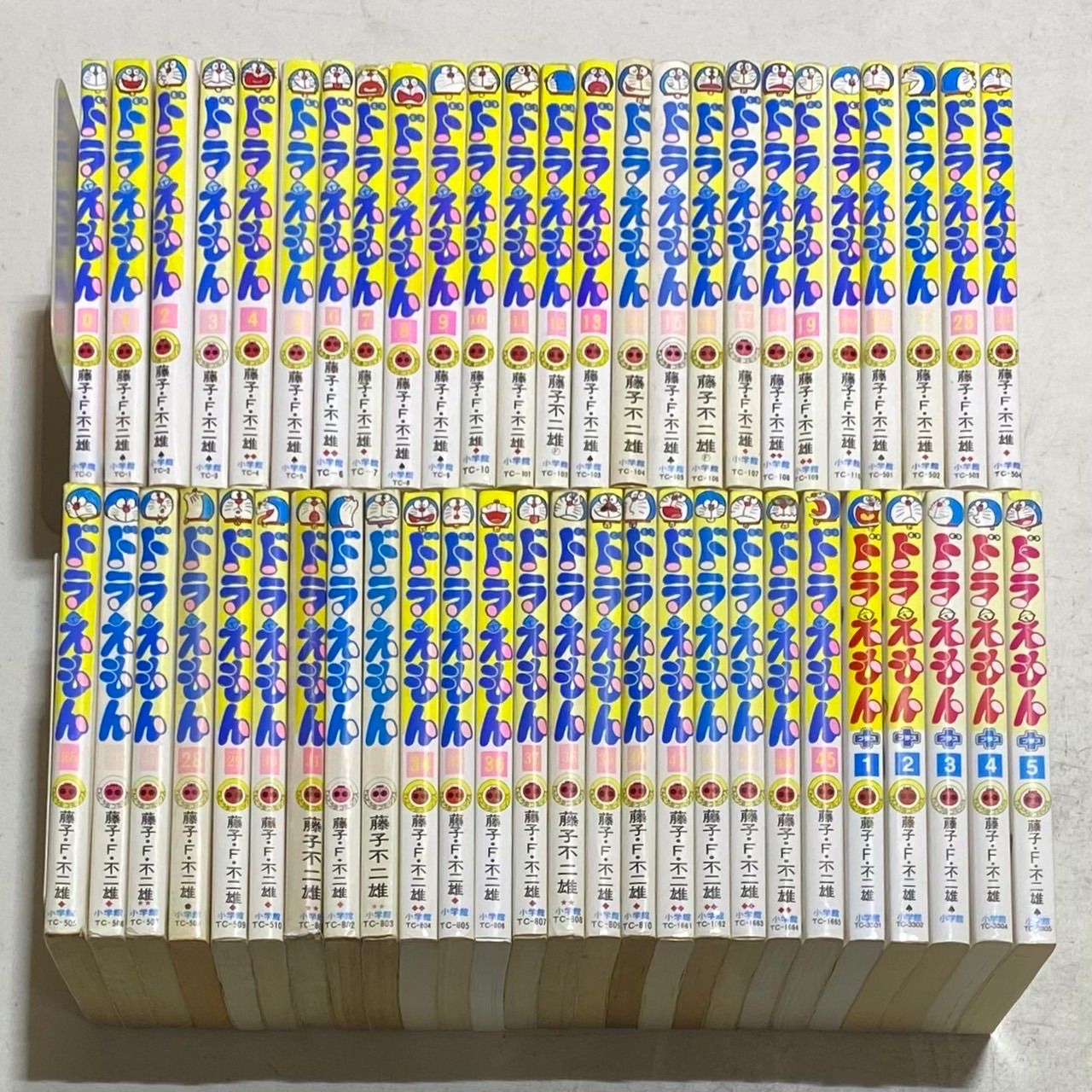 ドラえもん コミック 全45巻完結セット+おまけ付き！ 藤子・F・不二雄 てんとう虫コミックス『ドラえもん』に待望の全45巻セットが登場