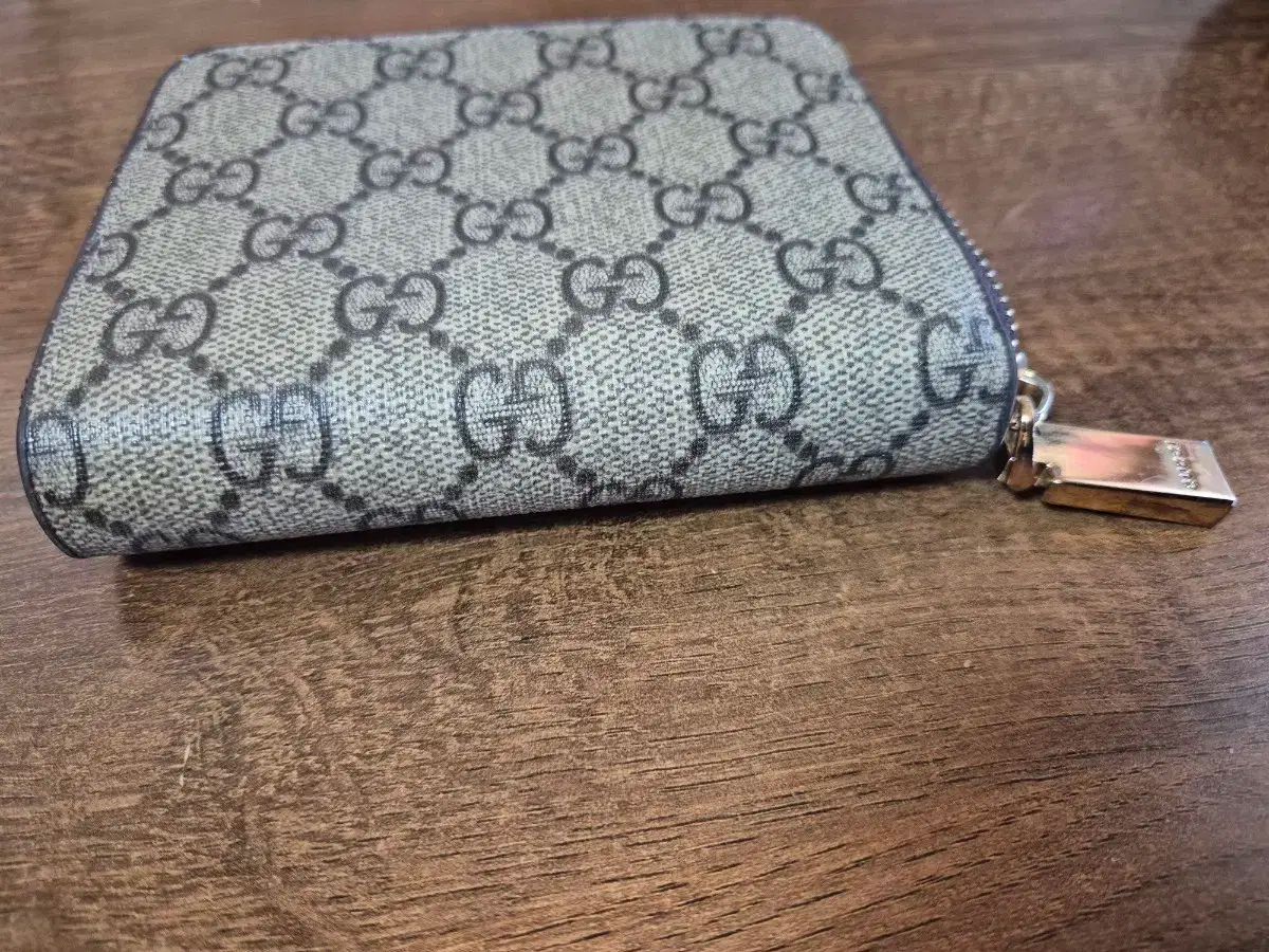 販売