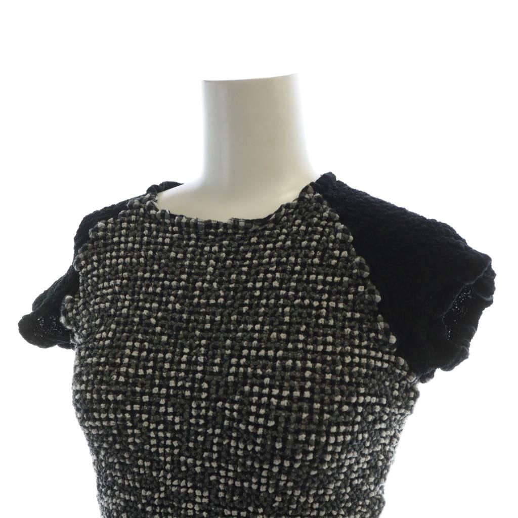 ミーイッセイミヤケ　カリフラワー半袖黒 ミーイッセイミヤケ Wrinkled high neck short sleeve cut and