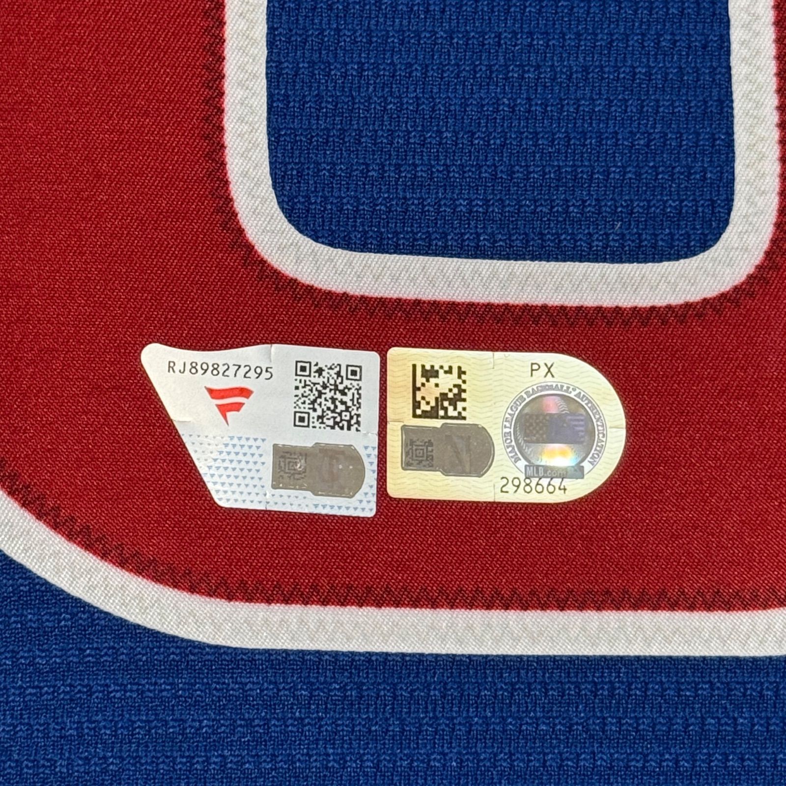 ユニフォーム ブルー