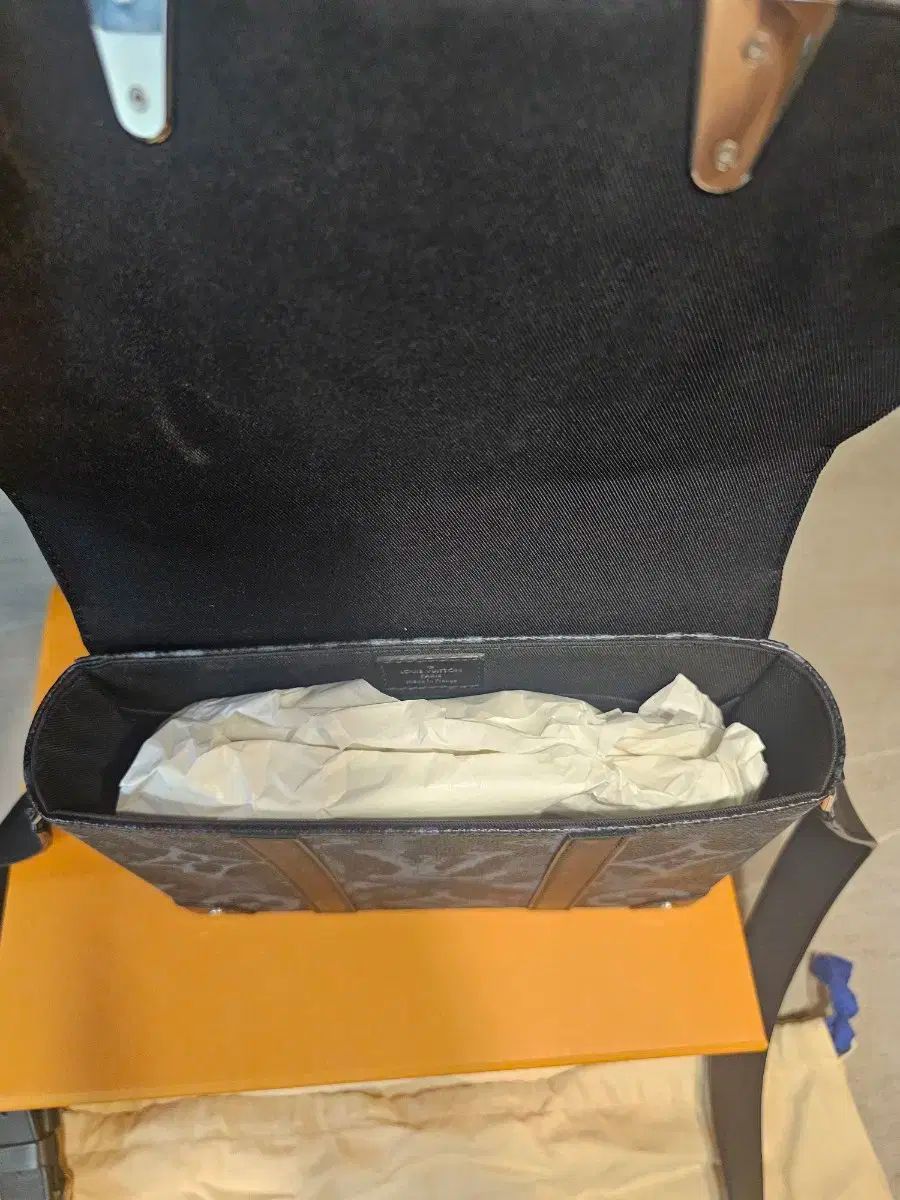 ルイヴィトン パステル トランク メッセンジャーバッグ WWW_MORNINGWALKER_COM