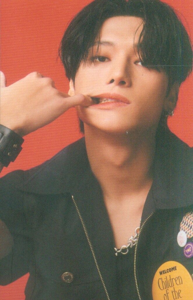 ATEEZ S Cawaii! ユノ トレカ REDver ATEEZ S cawaii！ RED 主婦の友 特典トレカ ウヨン - メルカリ