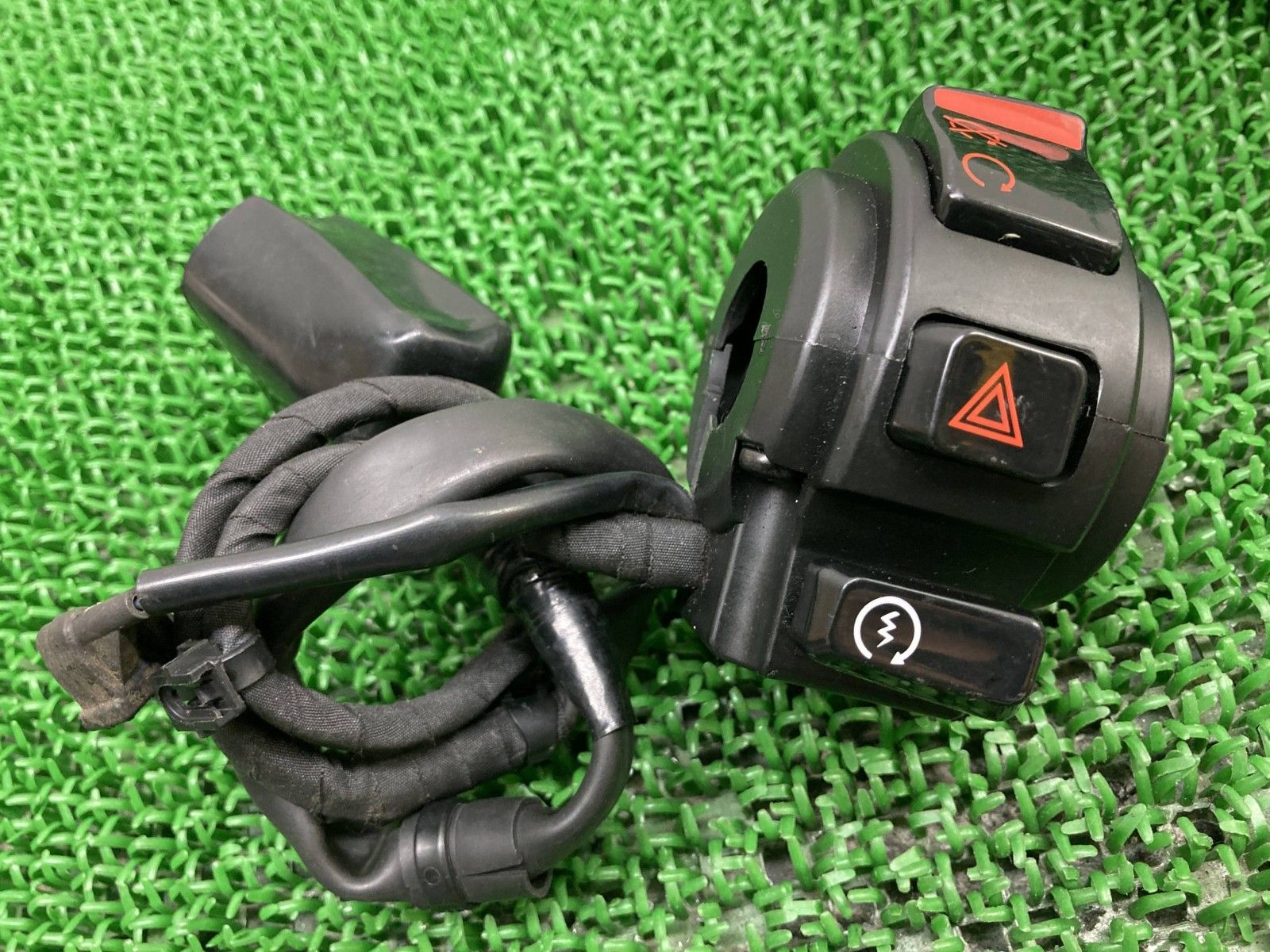 レブル250 ハンドルスイッチ 右 ホンダ 純正 バイク 部品 MC49 20-23年 REBEL250 スイッチボックス 割れ欠け無し 品 bM