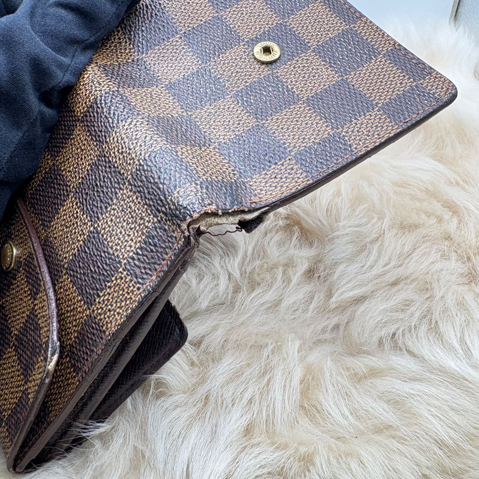 送料無料美品ルイヴィトンWホック三つ折り財布ダミエブラウン目立った傷や汚れなし LOUIS VUITTON（ルイ・ヴィトン） ルイ ヴィトン Wホック財布 三つ折り