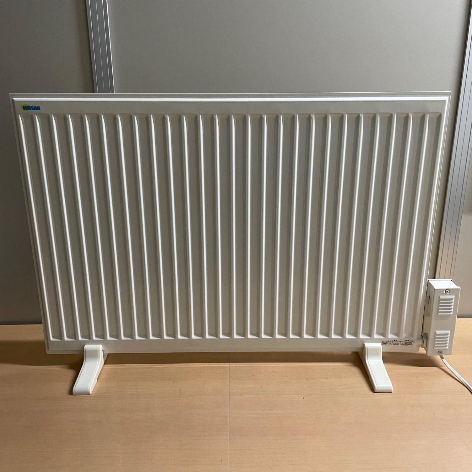 稼働 済み wosab パネルヒーター 穏やかな温もり 秋冬 ウォサブ じんわり暖かい