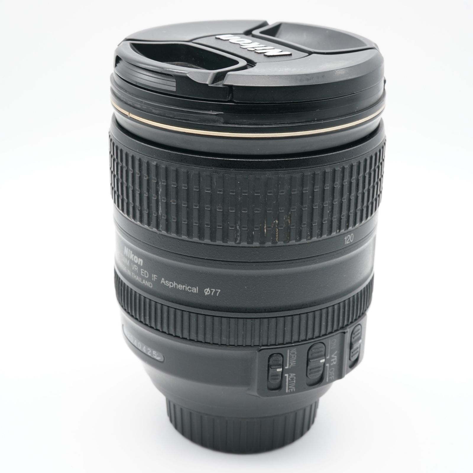 Nikon 標準ズームレンズ AF-S NIKKOR 24-85mm f/3.5-4.5G ED VR フルサイズ対応 Nikon 標準ズームレンズ AF-S DX NIKKOR 18-55mm f⁄3.5-5.6G VR ニコン