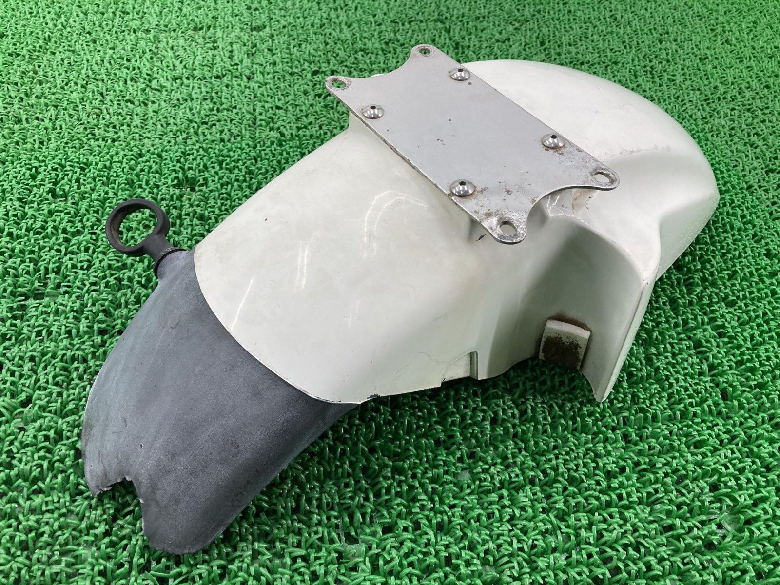 RG400ガンマ フロントフェンダー 白 スズキ 純正 バイク 部品 HK31A