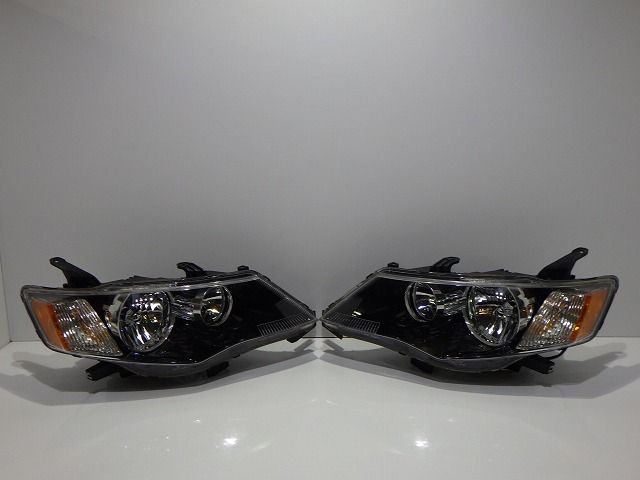 比較的 コーティング加工済 CW5W アウトランダー 後期 ヘッドライト左右 HID P5585 O バラスト付 250515036
