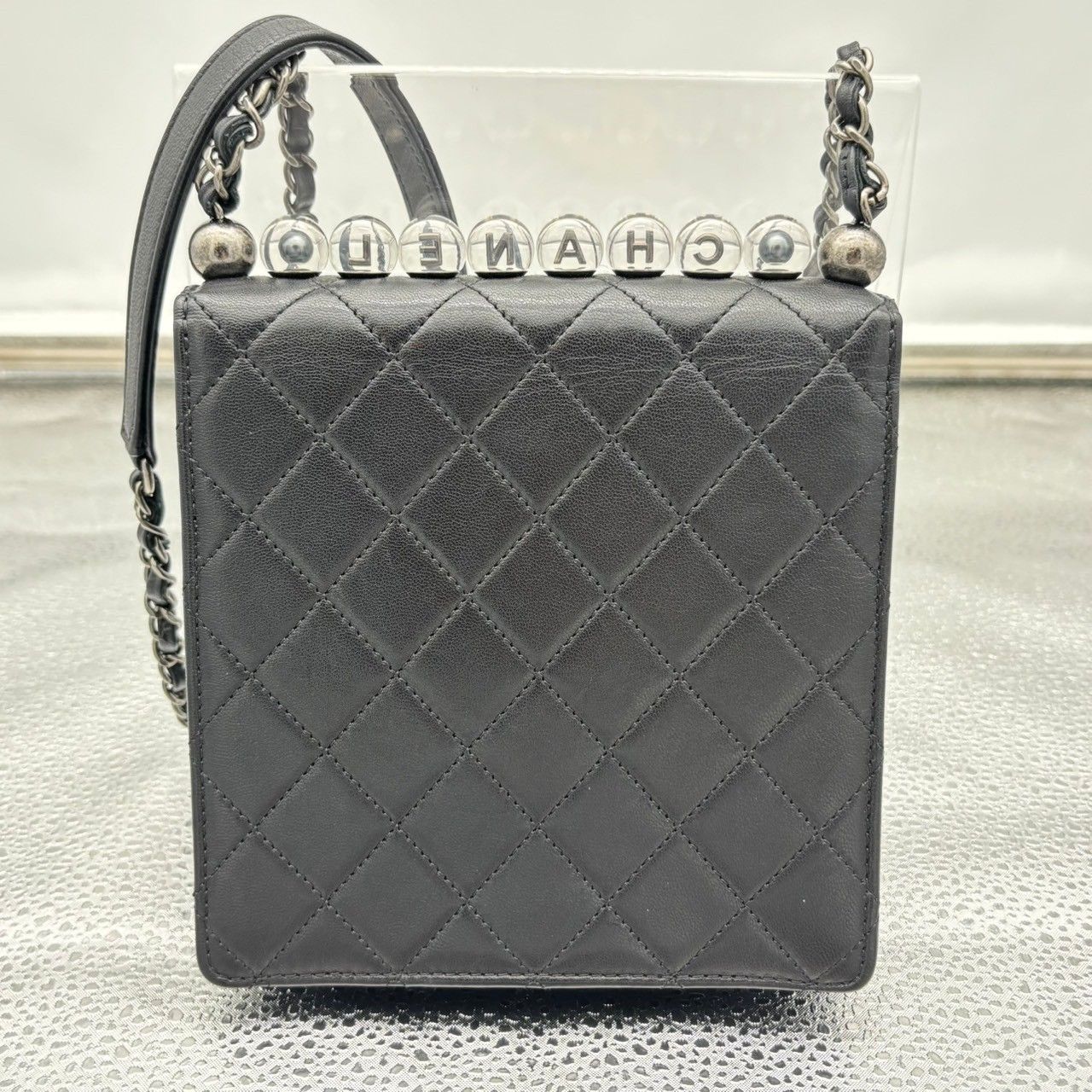 CHANEL マトラッセ パール チェーンショルダーバッグ AS0584