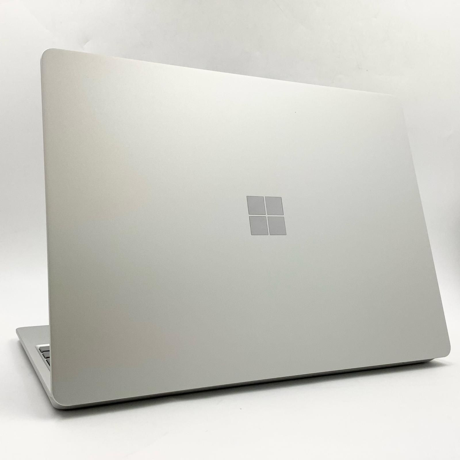 【全額返金保証】【最速発送】Microsoft Surface Laptop Go 2 /i5-1135G7 /8GB /128GB /99.5% /駆動脅威の147時間 【快調動作・低使用品】