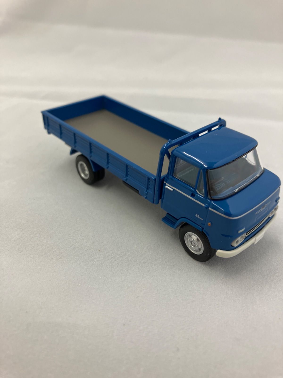 トミカリミテッドヴィンテージ LV-80b 日産3.5トン トラック高床