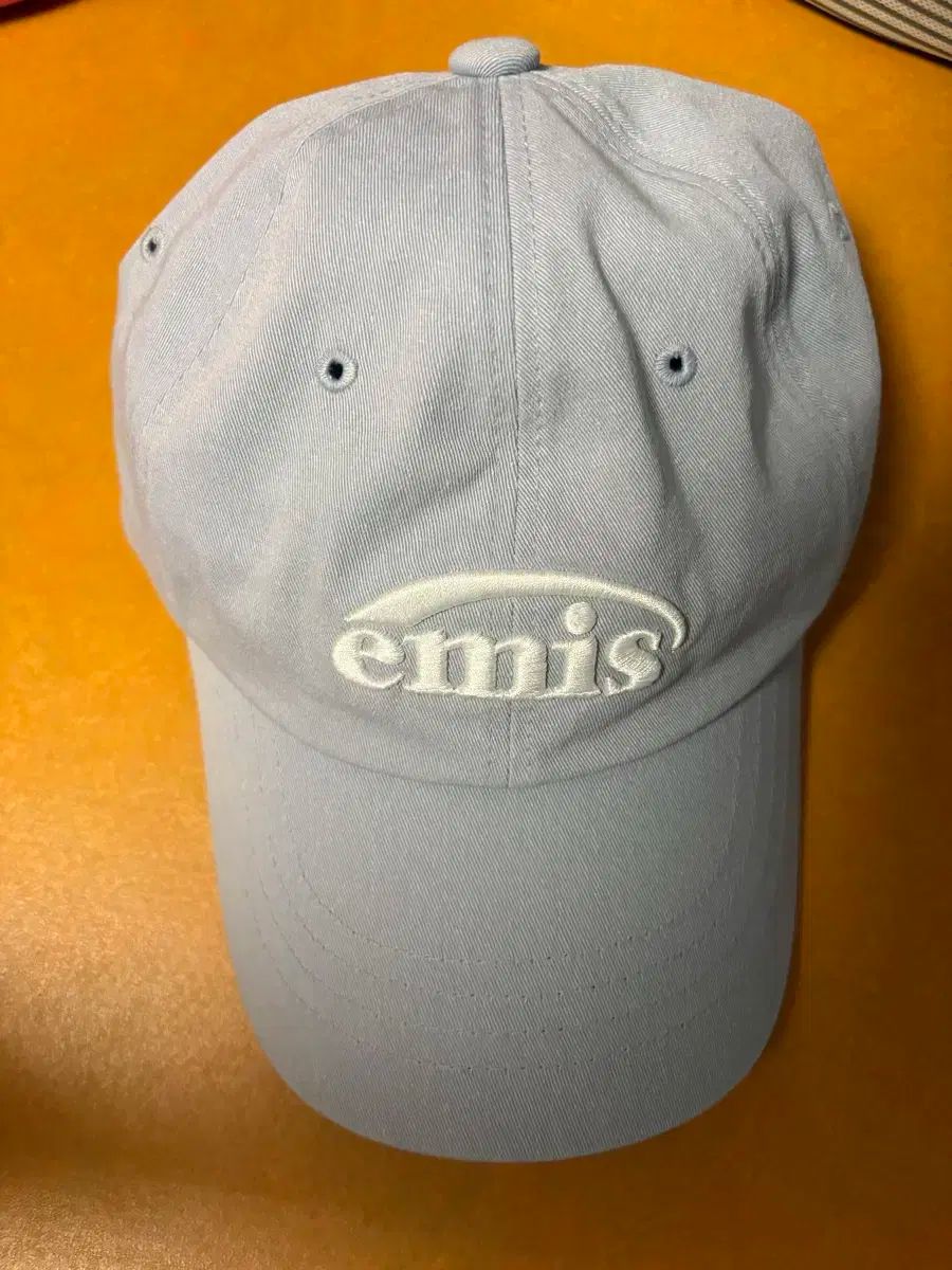 帽子 emis org.jpg