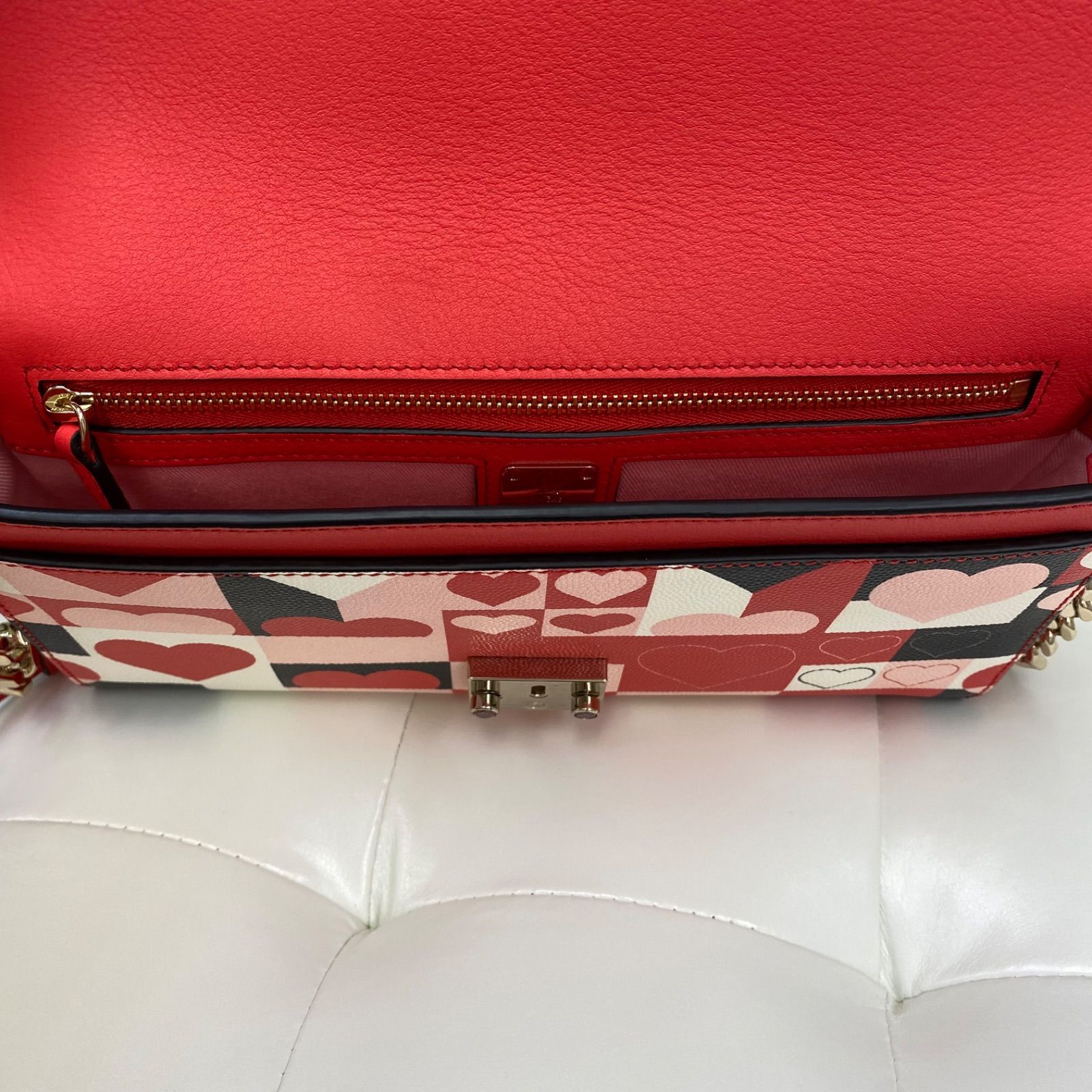 MCM エムシーエム バレンタイン限定 キュービッグ ショルダーバッグ 