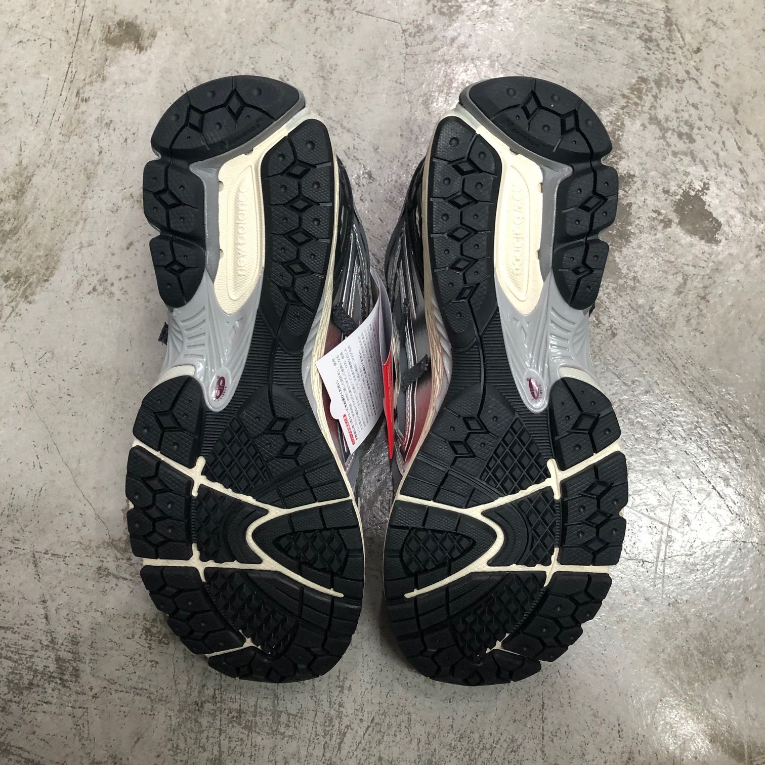 新品 NEW BALANCE M1906A 