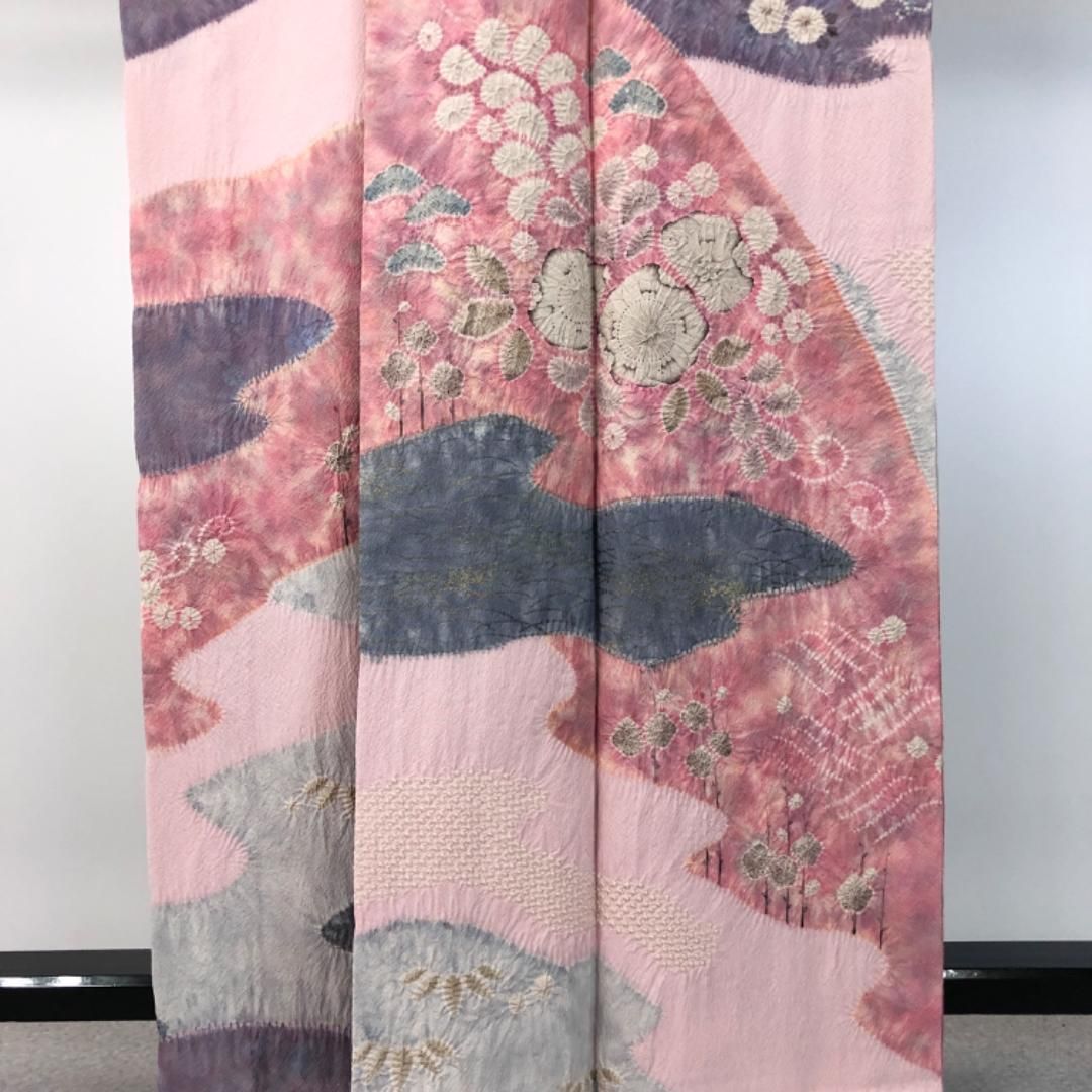 訪問着 十日町滝泰 美しい辻が花絞り 霞模様 浅紅色 縮緬 K-4733  