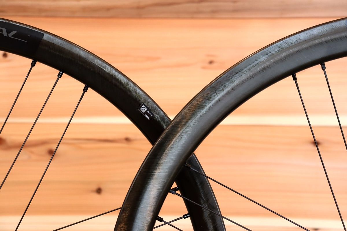 カンパニョーロ CAMPAGNOLO シャマル SHAMAL CARBON DB シマノ11/12s 
