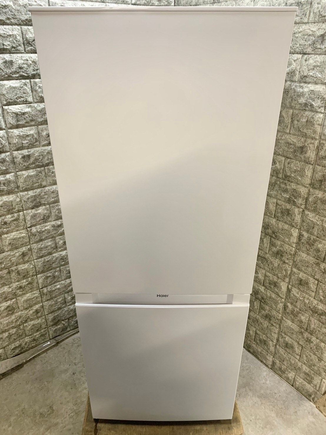 【高年式】大阪送料無料★3か月保障付き★冷蔵庫★2023年★ハイアール★2ドア★JR-NF140N★R-851 高年式】大阪送料無料☆3か月保障付き☆冷蔵庫☆2023年☆ハイアール☆2