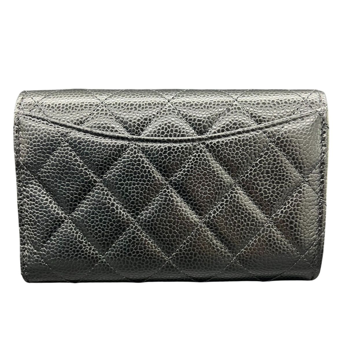未使用品 CHANEL シャネル マトラッセ クラシック ミディアム フラップ 