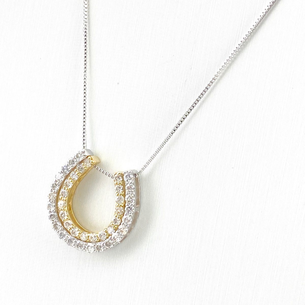 メレダイヤ デザインネックレス WG ホワイトゴールド YG イエローゴールド ペンダント ホースシュー 馬蹄 蹄鉄 ネックレス K18 WG ダイヤモンド レディース