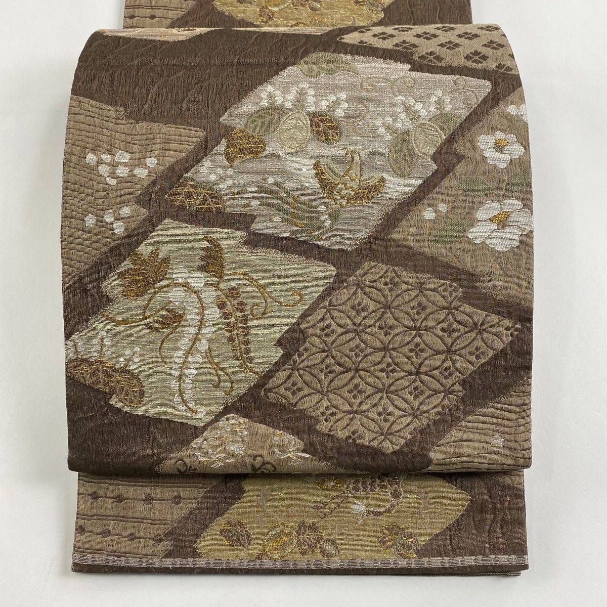 袋帯 関西仕立て となみ帯 草花 花鳥 箔 茶色 六通 正絹