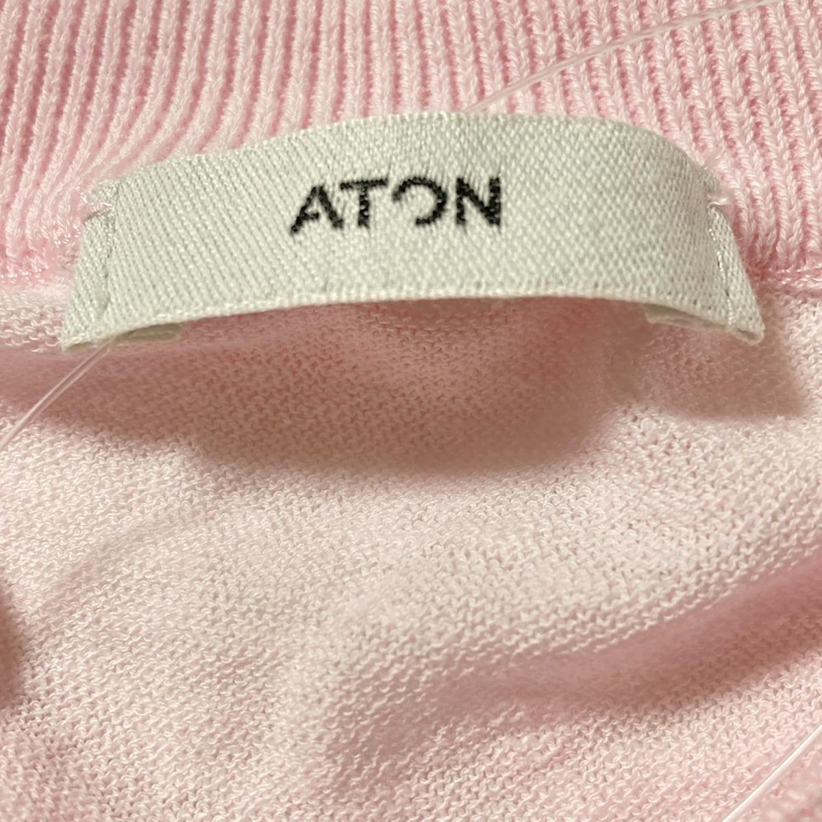 ライトピンク クルーネック