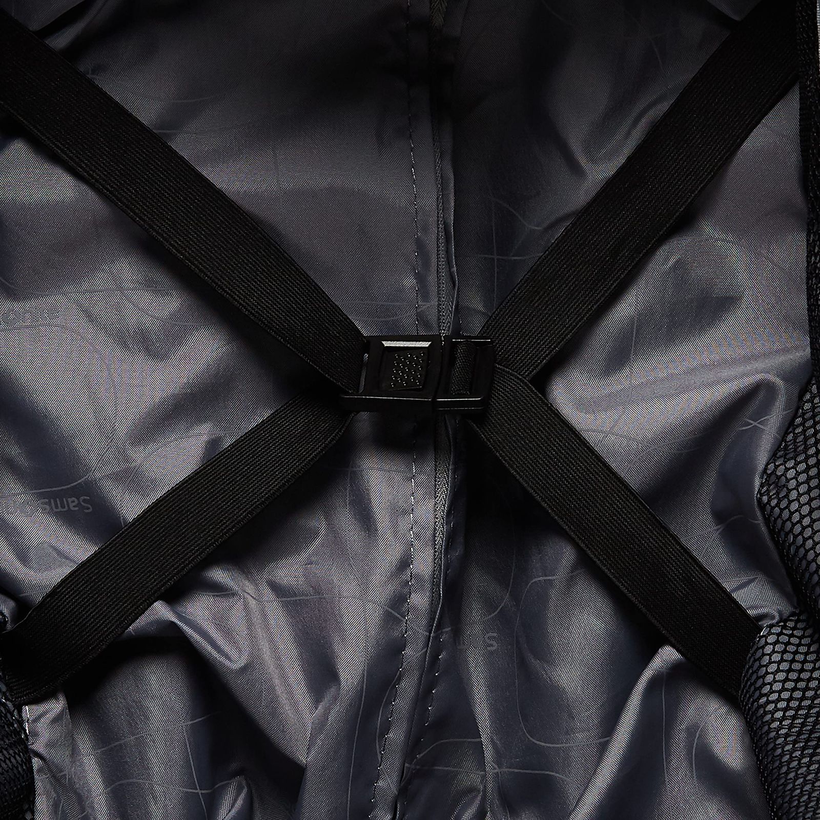 スピナー55 20 モメンタス 39 L 55 cm キャリーケース 2 8 kg スーツケース 機内持ち込み可 サムソナイト エキスパンダブル