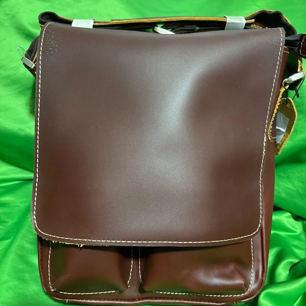 TIDING 本革ショルダーバッグ メンズ レディース兼用 ハンドメイド レザー メッセンジャーバッグ 茶 ブラウン