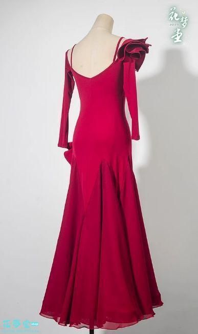 首飾り付 ラテンドレス