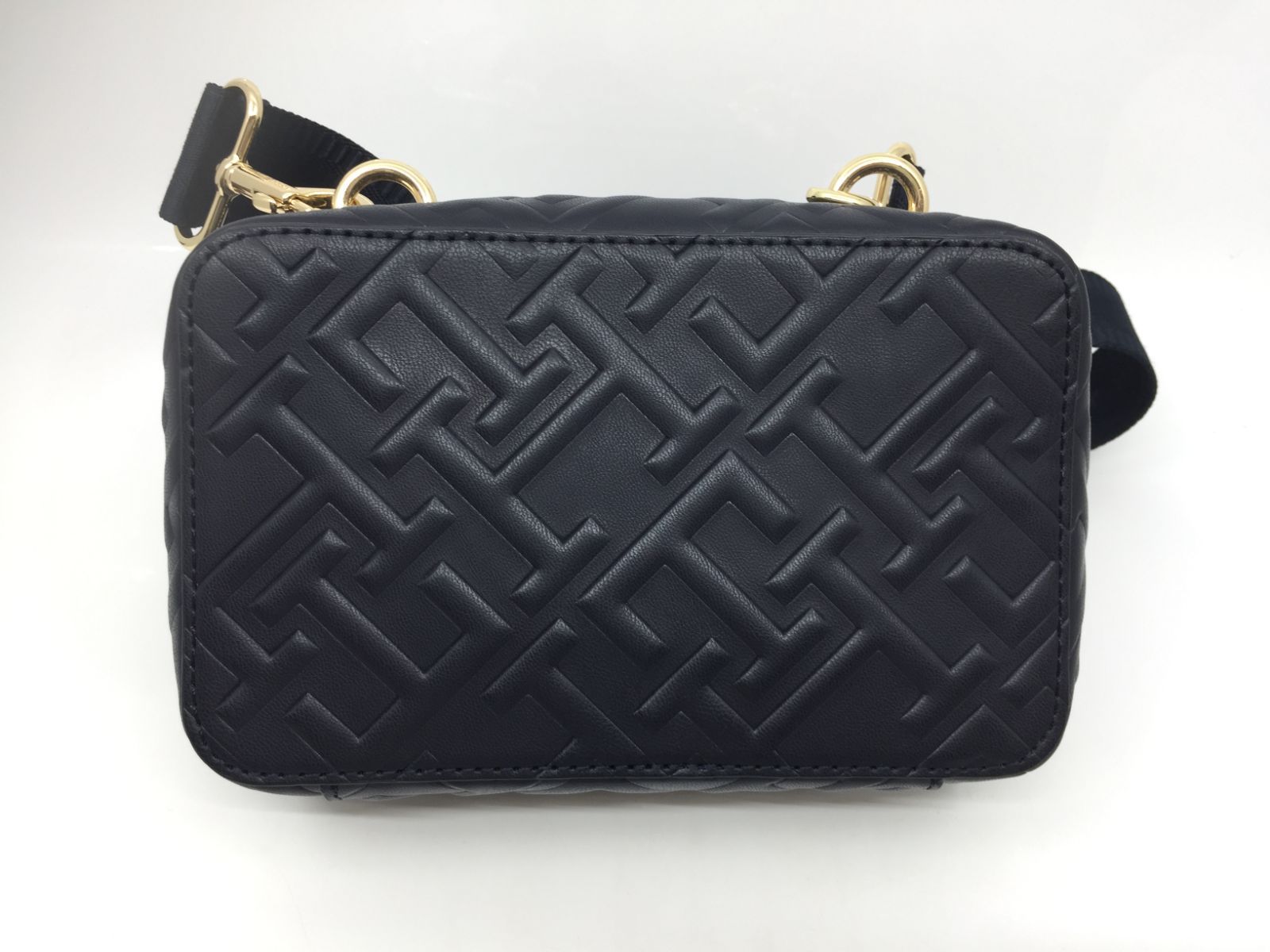 TOMMY HILFIGER　ロゴプレート ショルダーバッグ ブルー(スペースブルー) 【中古】【75-20240428-B-049】【併売商品】