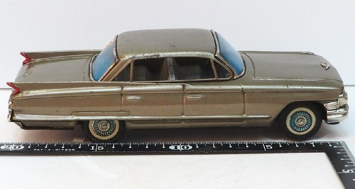 萬代屋【61 CADILAC DEVILLE Sedan キャデラック デビル セダン