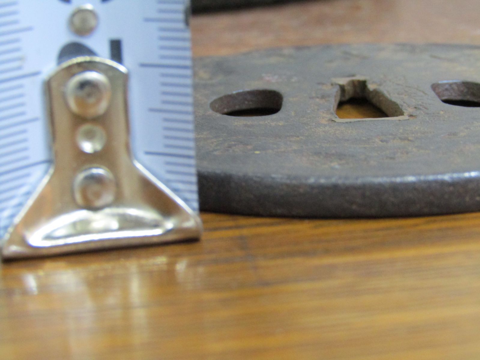 海】江戸期 鉄鍔 木瓜型 銀覆輪 笄穴金内輪 2枚 無銘 刀装具 専用箱付