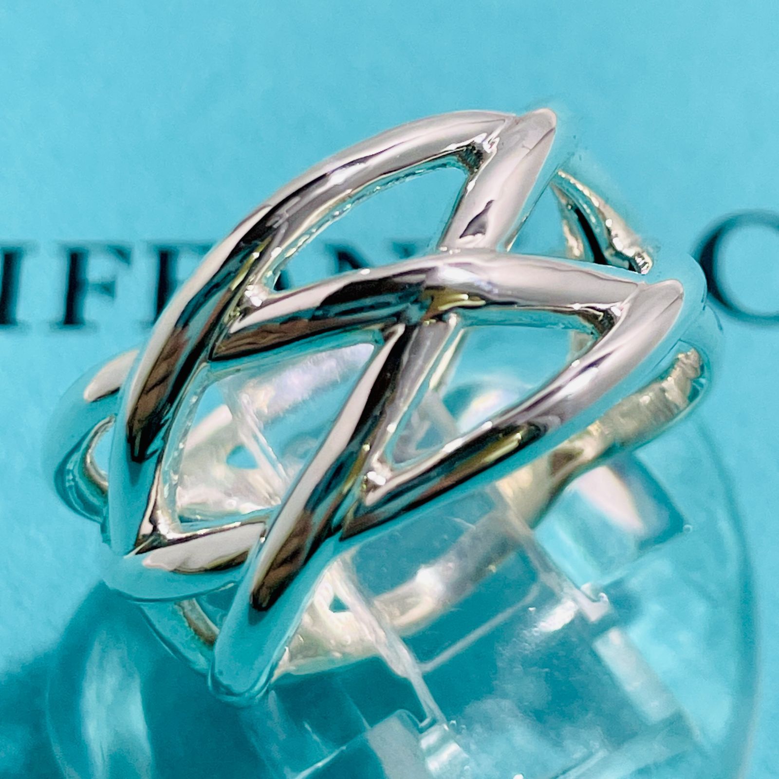 【人気特価】TIFFANY&CO.ケルティックノットリング希少 アクセサリー