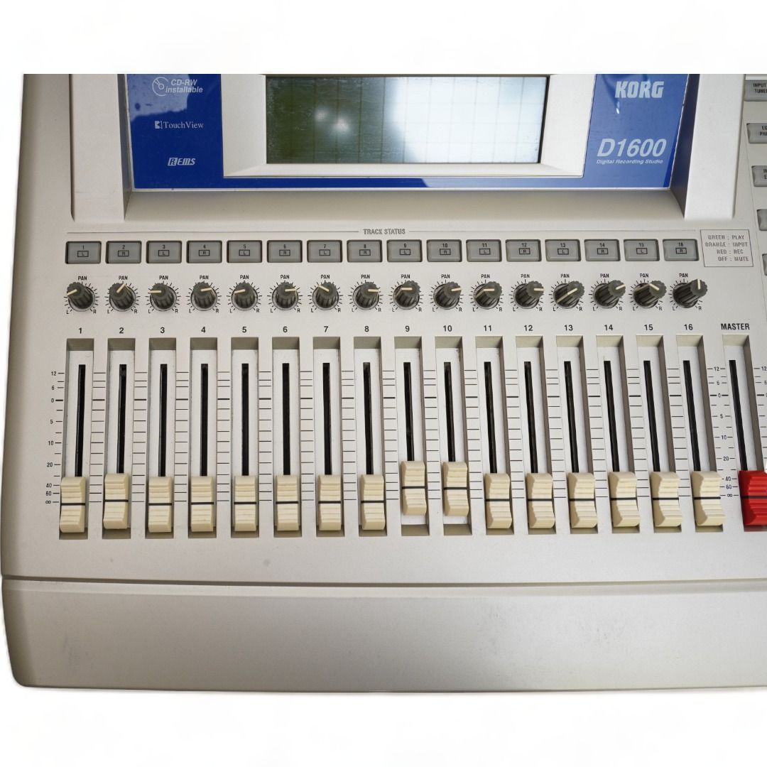 KORG D1600　マルチトラックレコーダー コルグ　取扱説明書付き！ KORG D1600 マルチトラックレコーダー コルグ 取扱説明書付き！