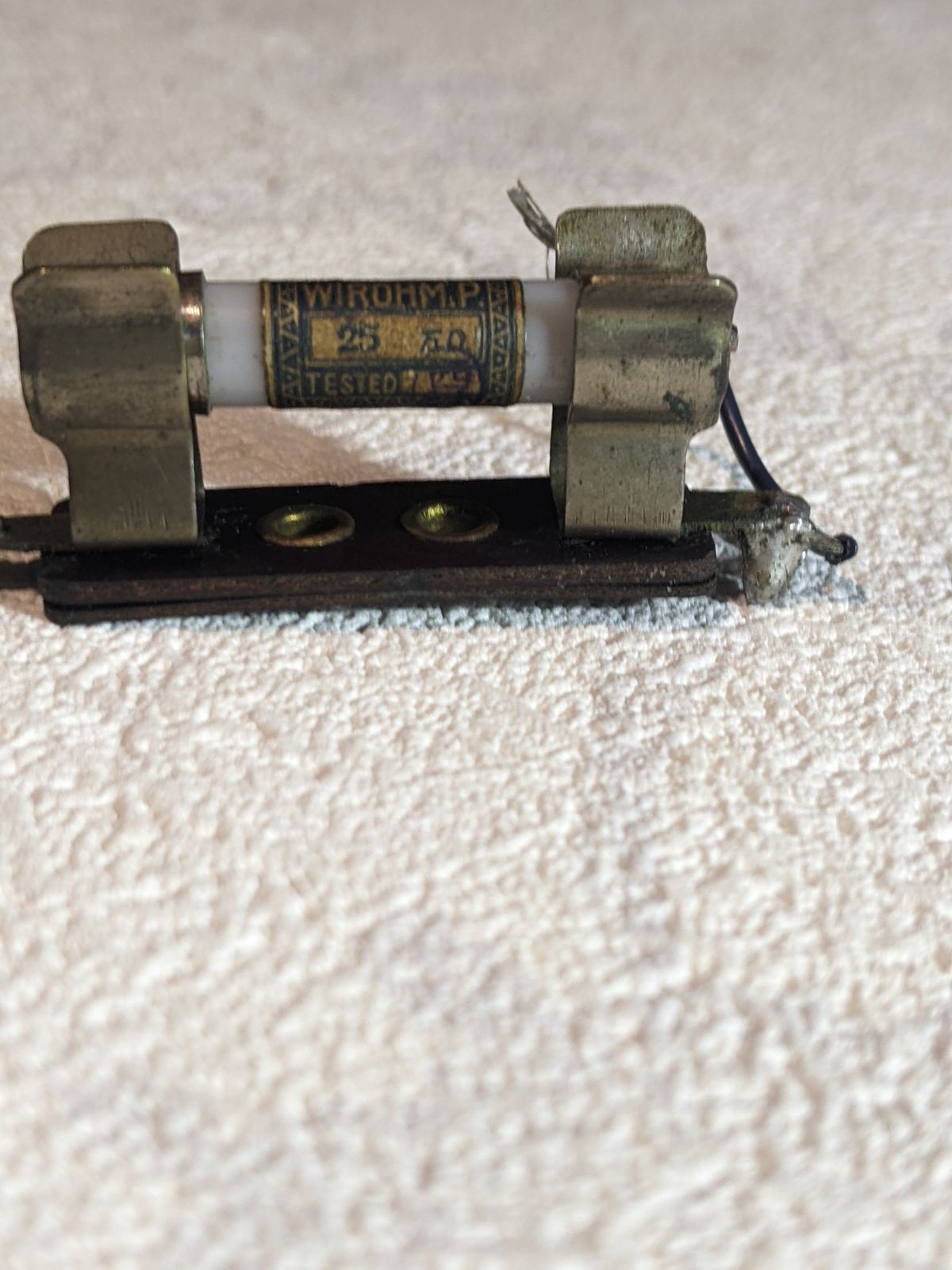 超希少品 大正時代蓄音器ヒューズ2本とソケット (日本製) METRA