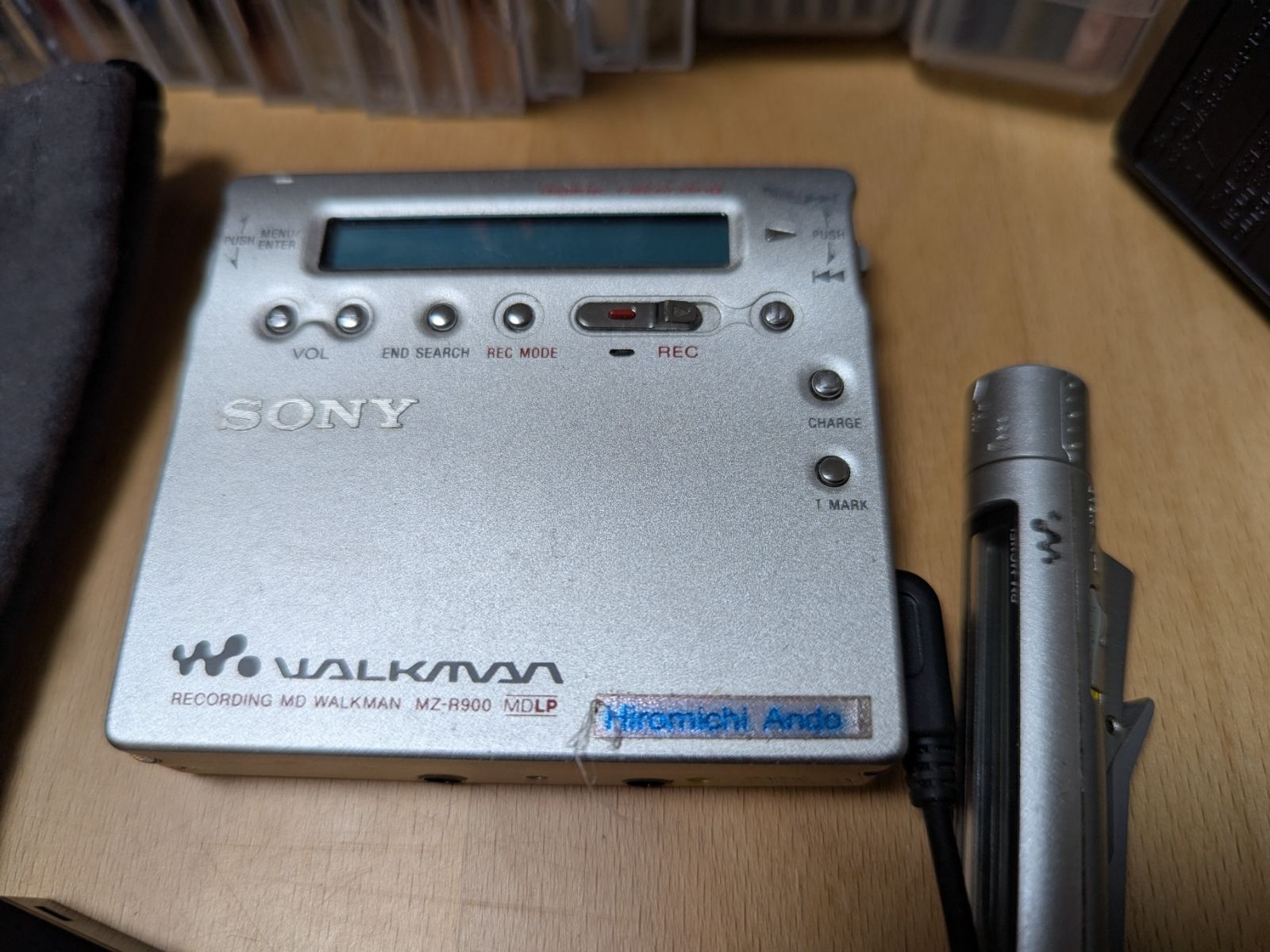 SONY MZ-R900 MDプレーヤー　WALKMAN 動作確認済み MZ-R900｜SONY ソニー （S） シルバー ポータブルMDレコーダー