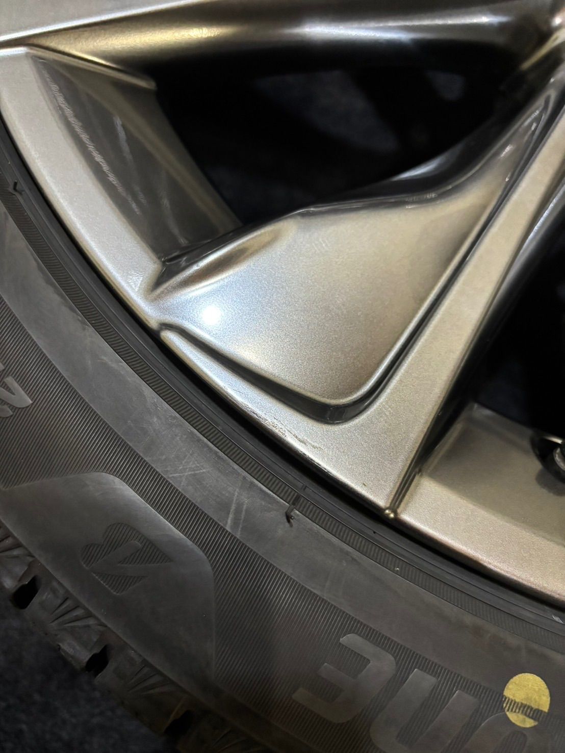 最新アイテムを多数掲載！ 225 45R21 BRIDGESTONE VRX3 22年製 トヨタ クラウン クロスオーバー 純正 21インチ 7.5J 35 114.3 5H スタッドレス 4本 1-K173 可能