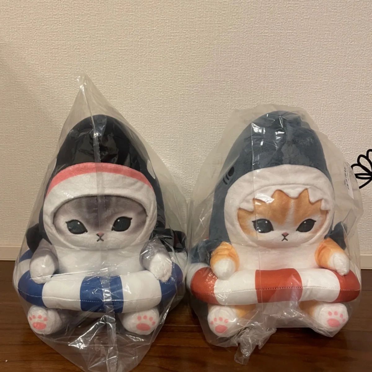 モフサンド サメにゃん＆シャチにゃん BIGぬいぐるみ 浮き輪で