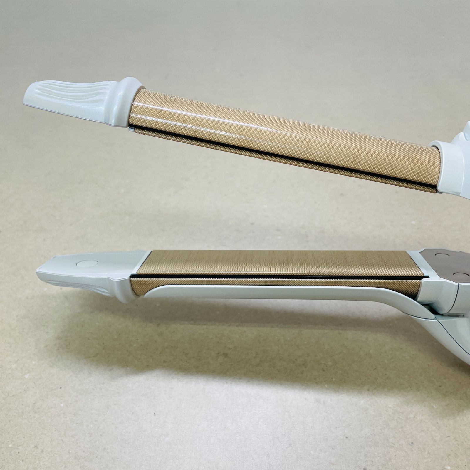 KINUJO 絹女 2W01 ホワイト ストレートヘアアイロン 2WAY IRON シルク