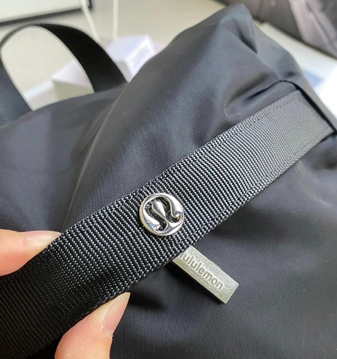 lululemon/ルルレモン Wunderlust Backpack 14Lリュック ブラック