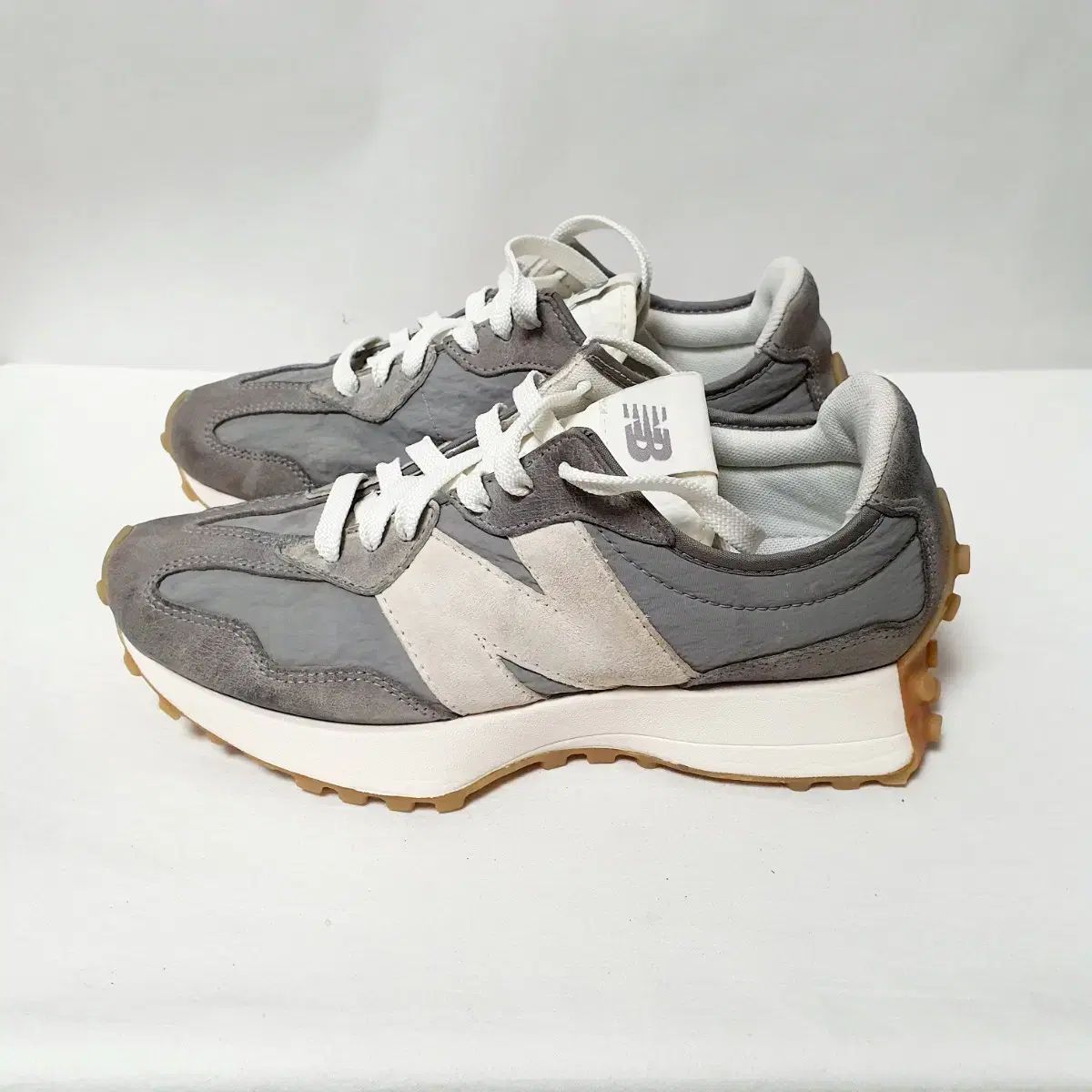 【雷市場（ポンジャン）商品韓国直送】New Balance(ニューバランス) 327 グレー スニーカー 235