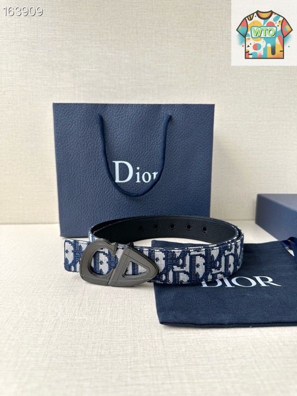 今日WTO】Dior CD30 マルチカラーベルトバックル-YJ74 - メルカリ