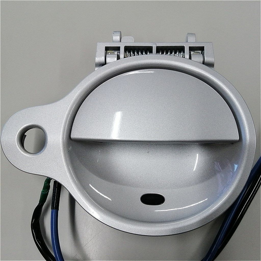 スズキ セルボHG21S アウターハンドル ドアノブ 右前 シルバーZ2S