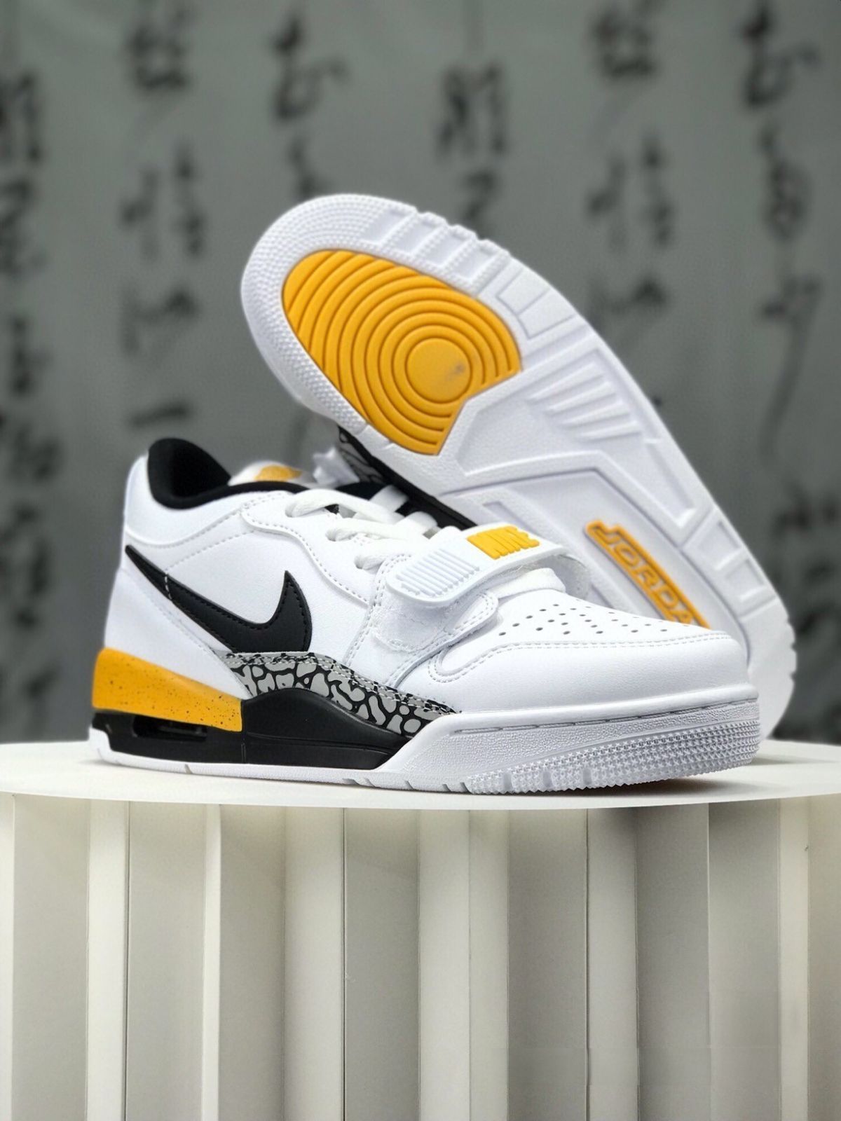 ナイキ JORDAN LEGACY312 27cm 新品未使用　箱無　別箱 NIKE - エア ジョーダン レガシー 312 LOW 27.0cm 新品未使用の