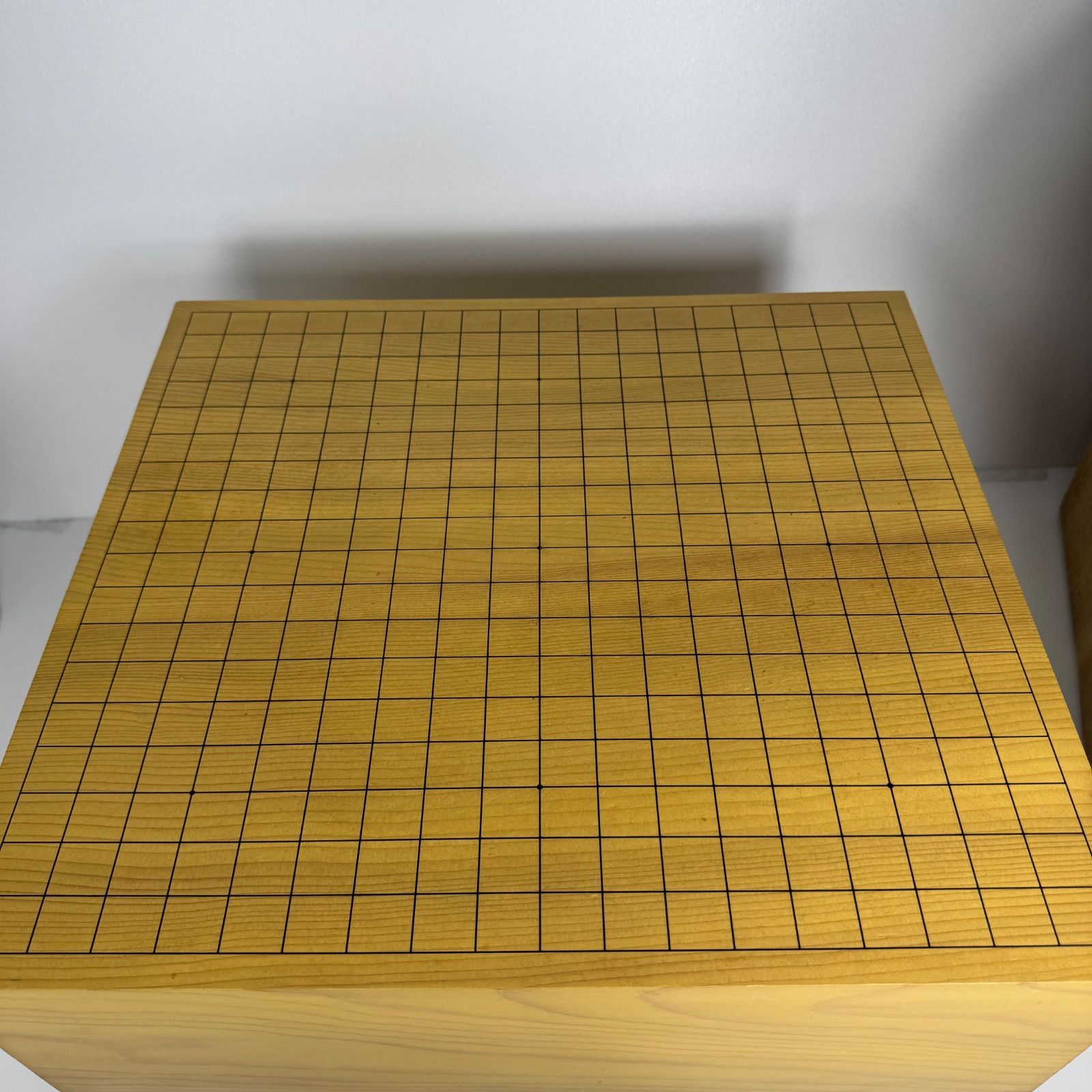 【送料込】高級 任天堂 極厚 約4.8寸 囲碁 本榧 目が繊細 ヘソ 脚付き 送料込】高級 任天堂 極厚 約4.8寸 囲碁 本榧 目が繊細 ヘソ