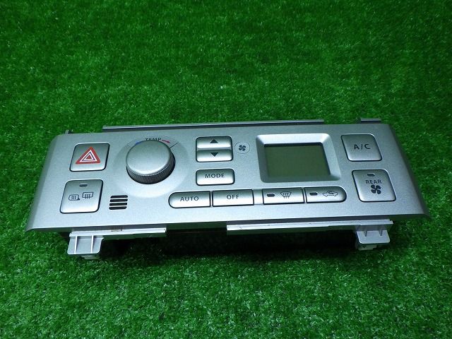 スズキ　DA64W　エヴリィ　エアコンスイッチパネル　240520009