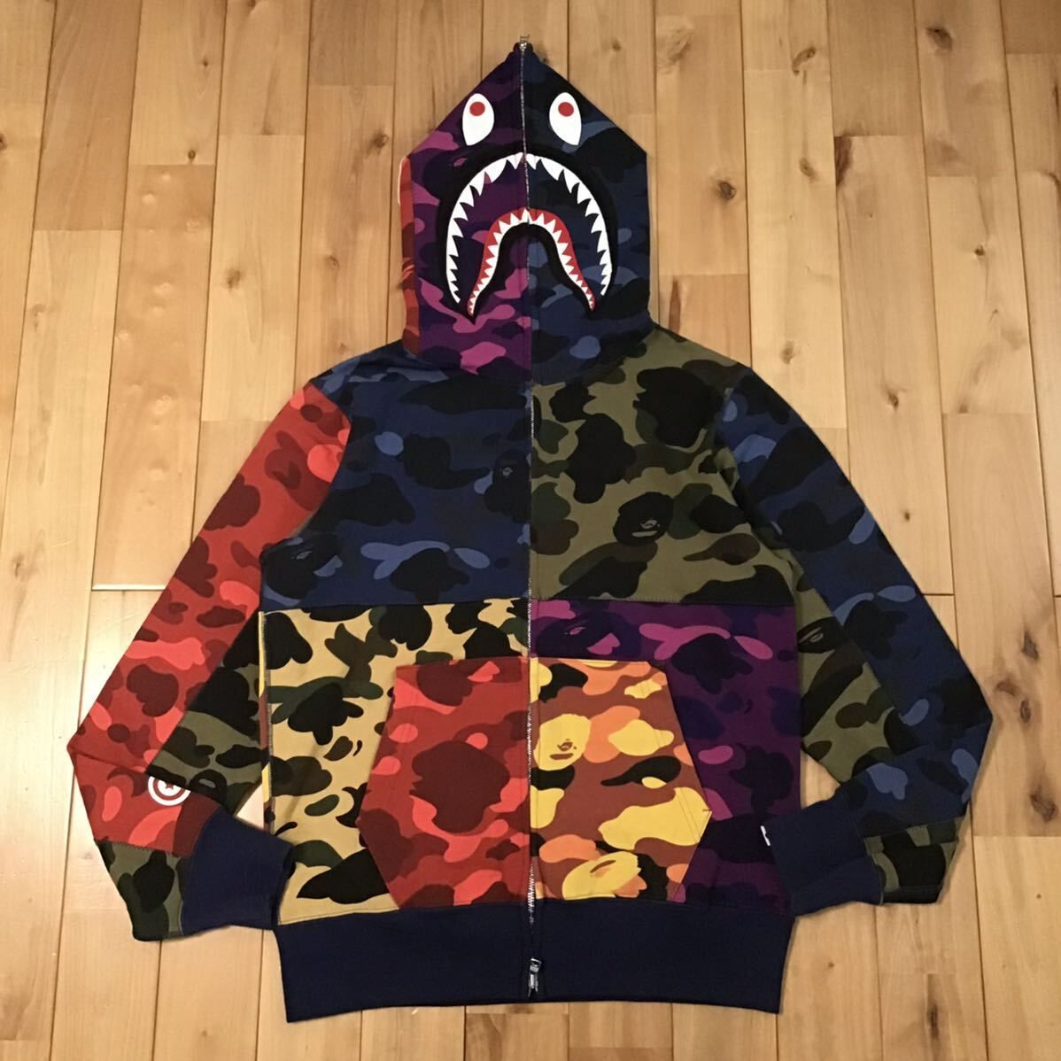 Mix camo シャーク パーカー Mサイズ shark full zip hoodie a bathing ape BAPE crazy エイプ  ベイプ アベイシングエイプ 迷彩