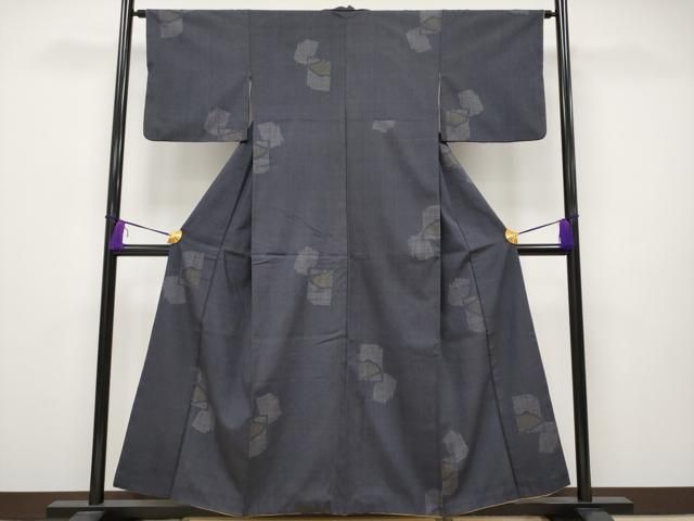 平和屋本店□極上 本場結城紬 重要無形文化財 80亀甲 破れ色紙雲取り文